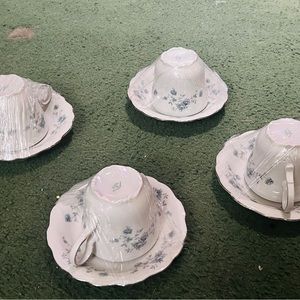 Johann Haviland Blue Garland 4 cup/saucer set